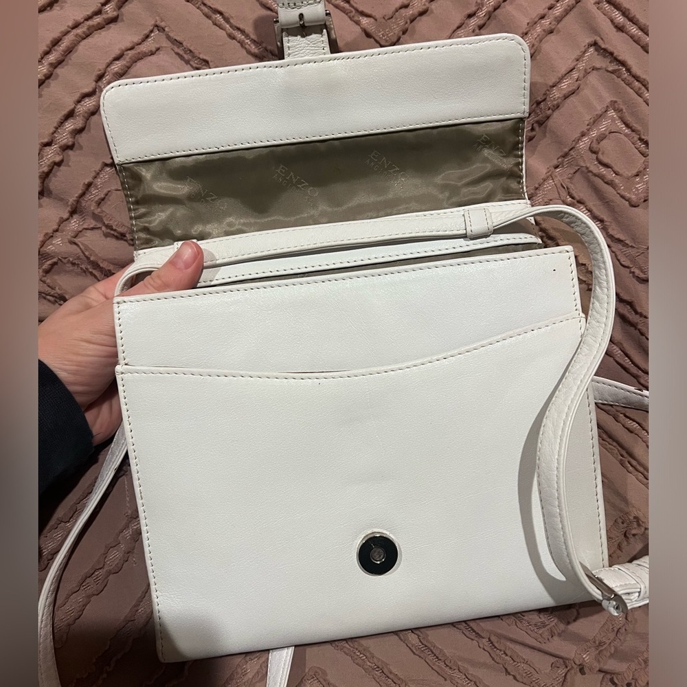Enzo Angiolini Genuine Leather Crossbody Shoulder Bag Purse - Picture 4 of 7